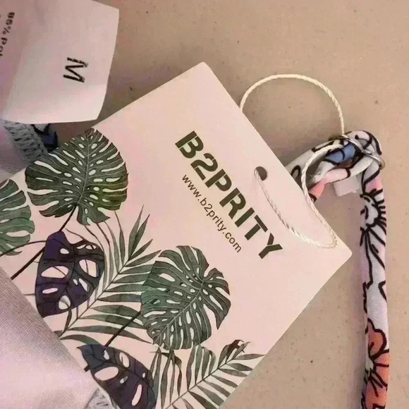 b2prity One Piece F - Picture 6 of 10